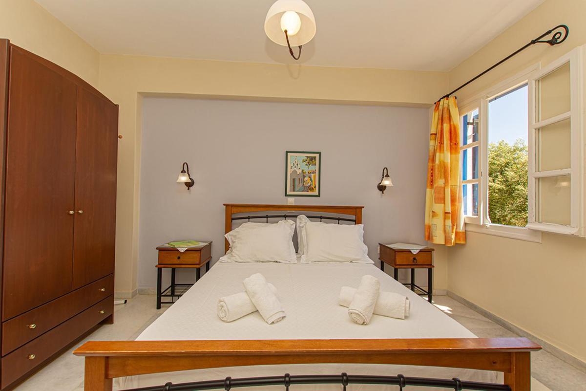 Maroussa Studios Agia Anna  Buitenkant foto