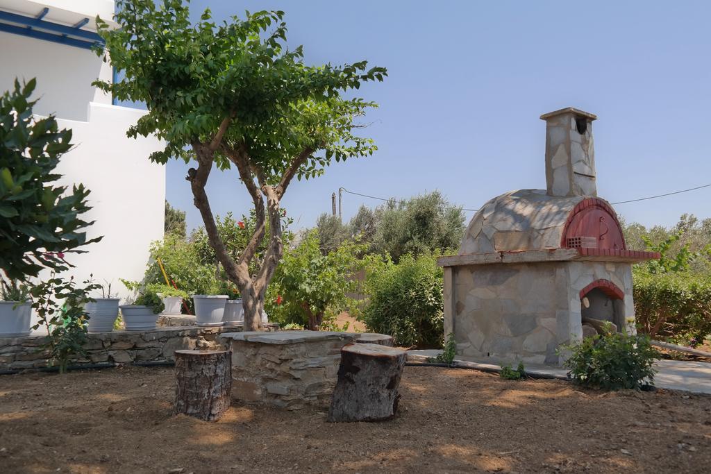Maroussa Studios Agia Anna  Buitenkant foto