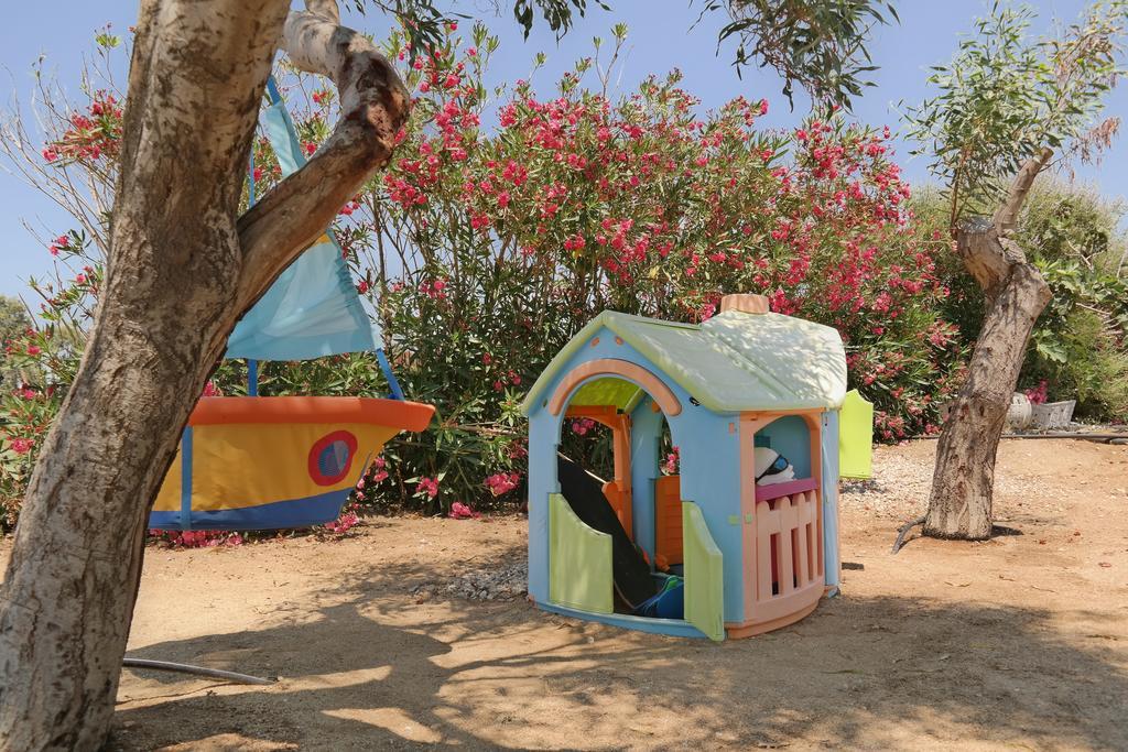 Maroussa Studios Agia Anna  Buitenkant foto