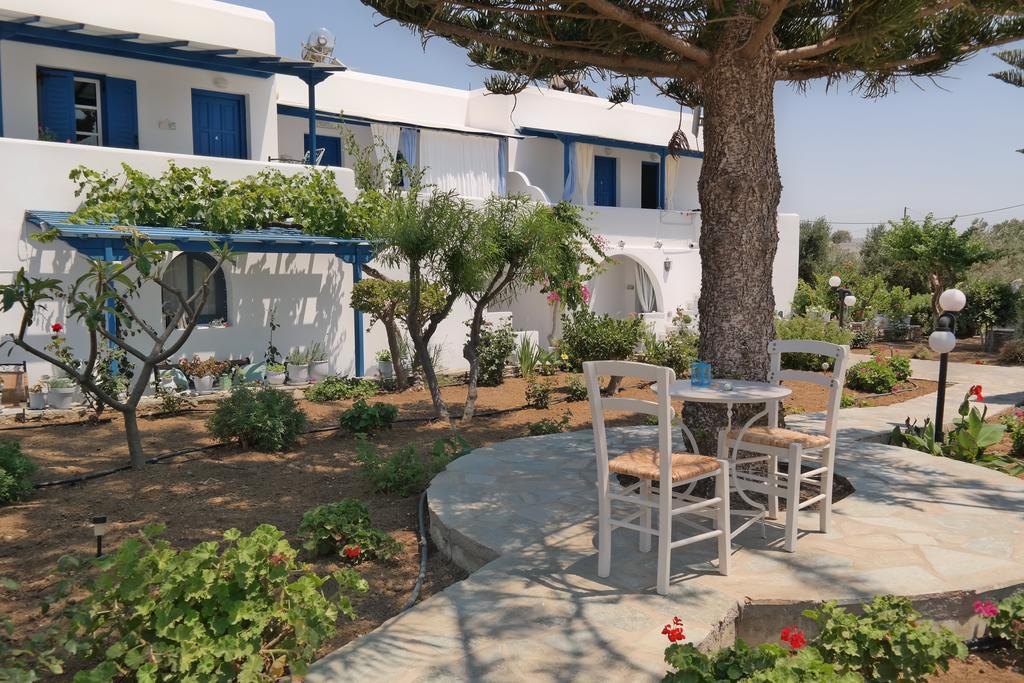 Maroussa Studios Agia Anna  Buitenkant foto
